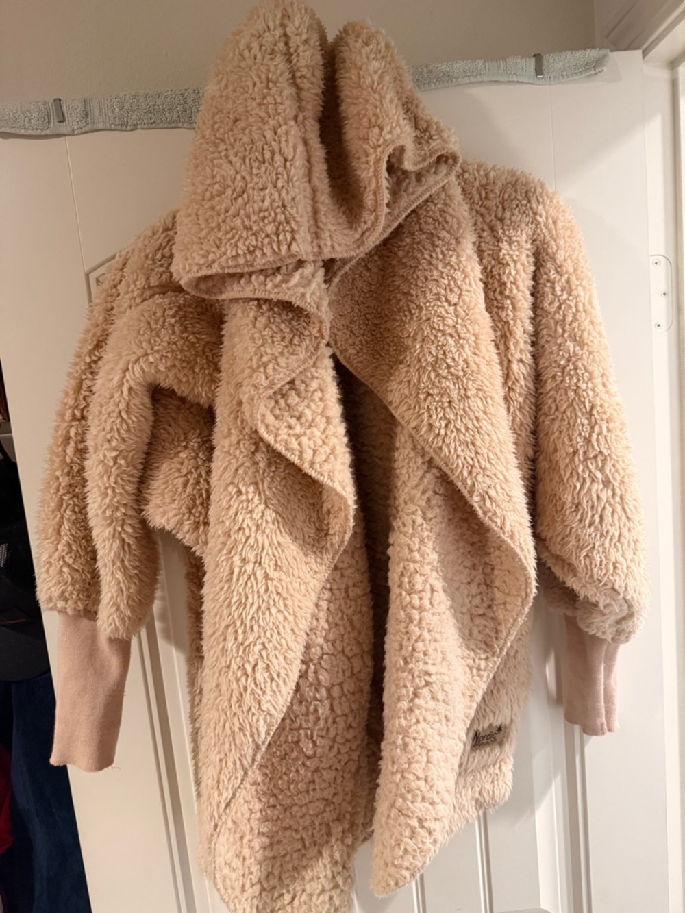 Nordic Beach Wrap